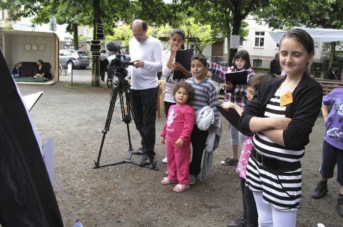 Der zu Porträtierende wird gefilmt -© Anna Faroqhi & Haim Peretz